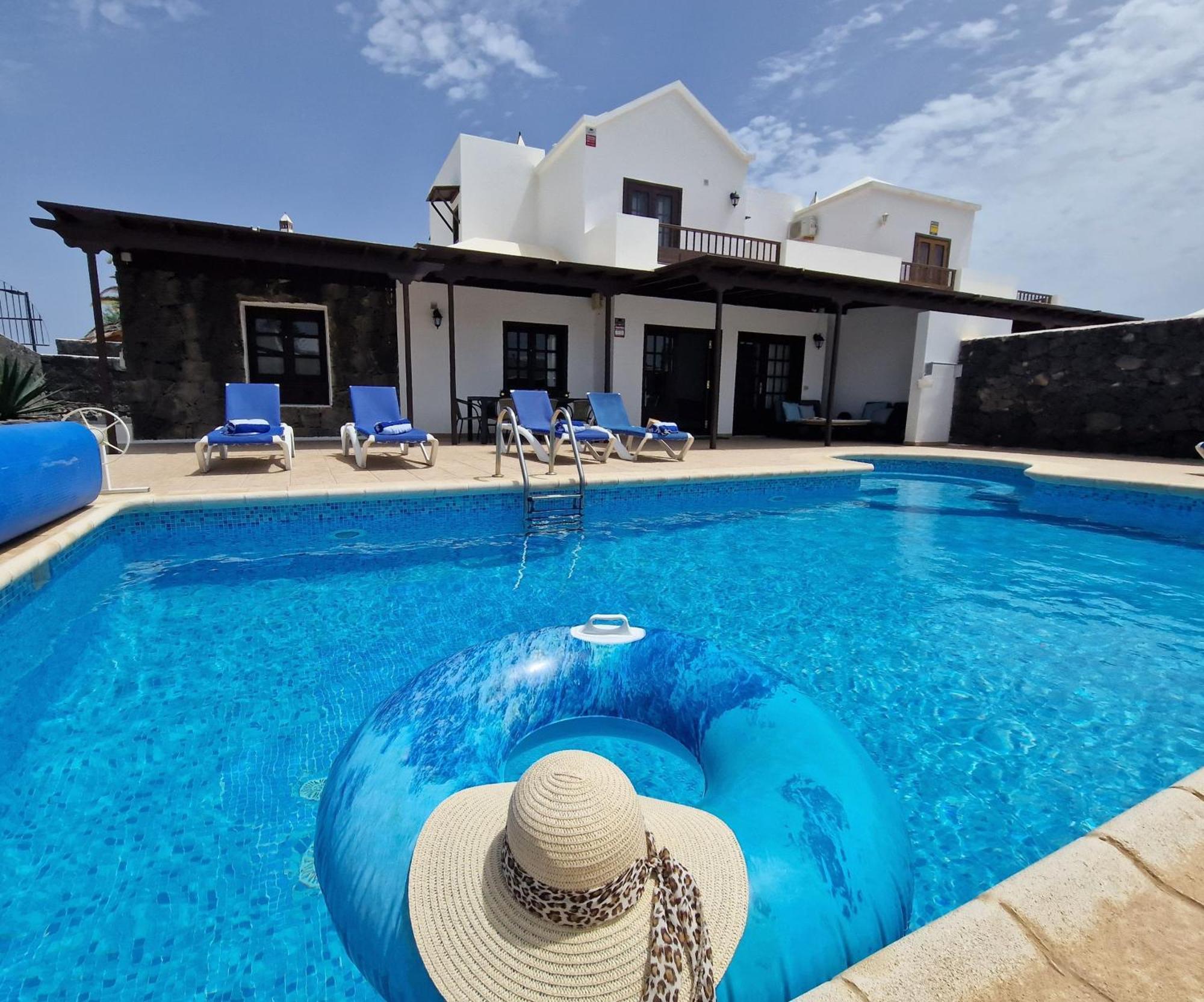 Villablanca Mar Heated Private Pool In A Charming Retreat Of Serenity Willa