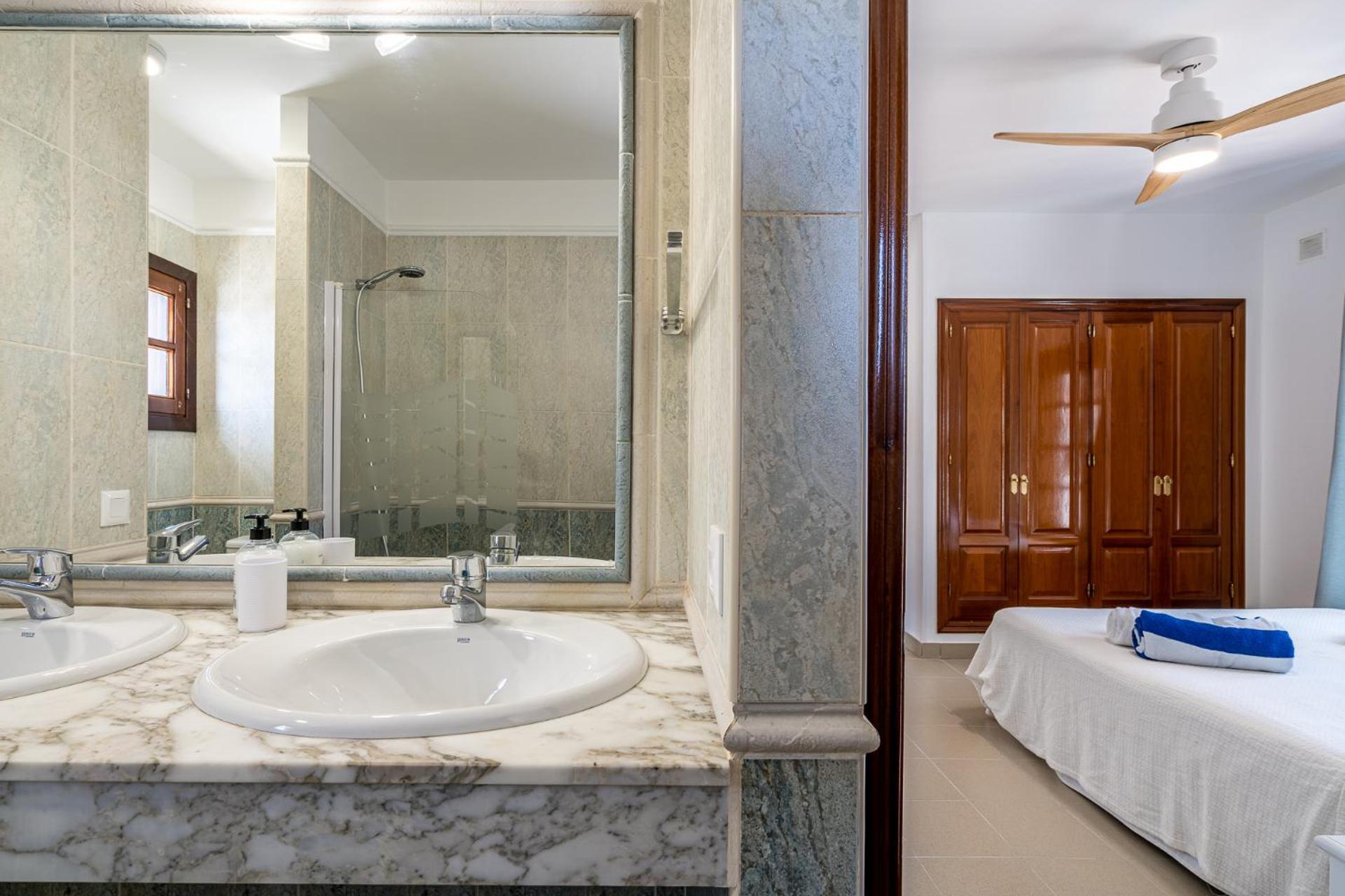 Willa Villablanca Mar Heated Private Pool In A Charming Retreat Of Serenity Playa Blanca (Lanzarote)